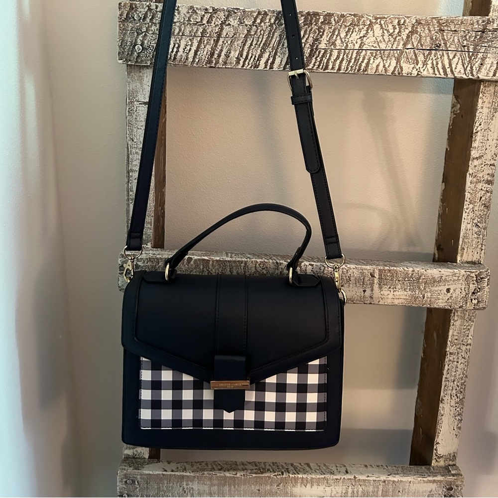 Like new Draper James Crossbody Shoulder Handbag Purse